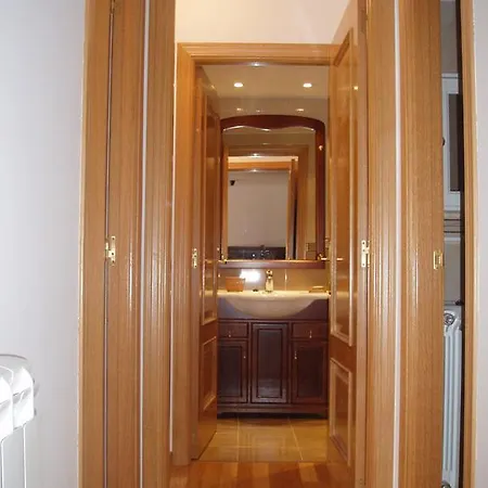 Lamatriz Dequin Edificio Sayo 8 アパート ベナスケ